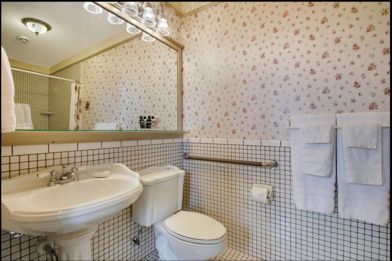 Carnegie Hall Boutique Hotel Ladysmith Экстерьер фото
