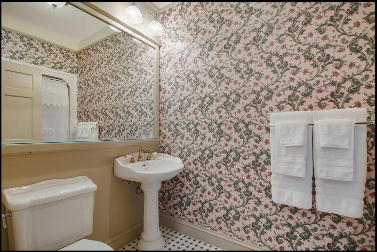 Carnegie Hall Boutique Hotel Ladysmith Экстерьер фото